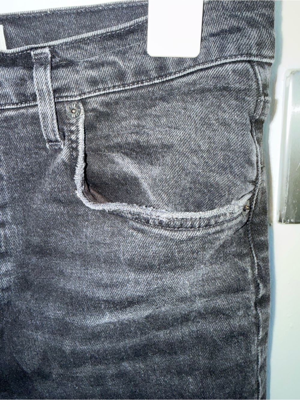AGOLDE Riley High Rise Straight Jeans 28 Faded Black Grey - Picture 11 of 11